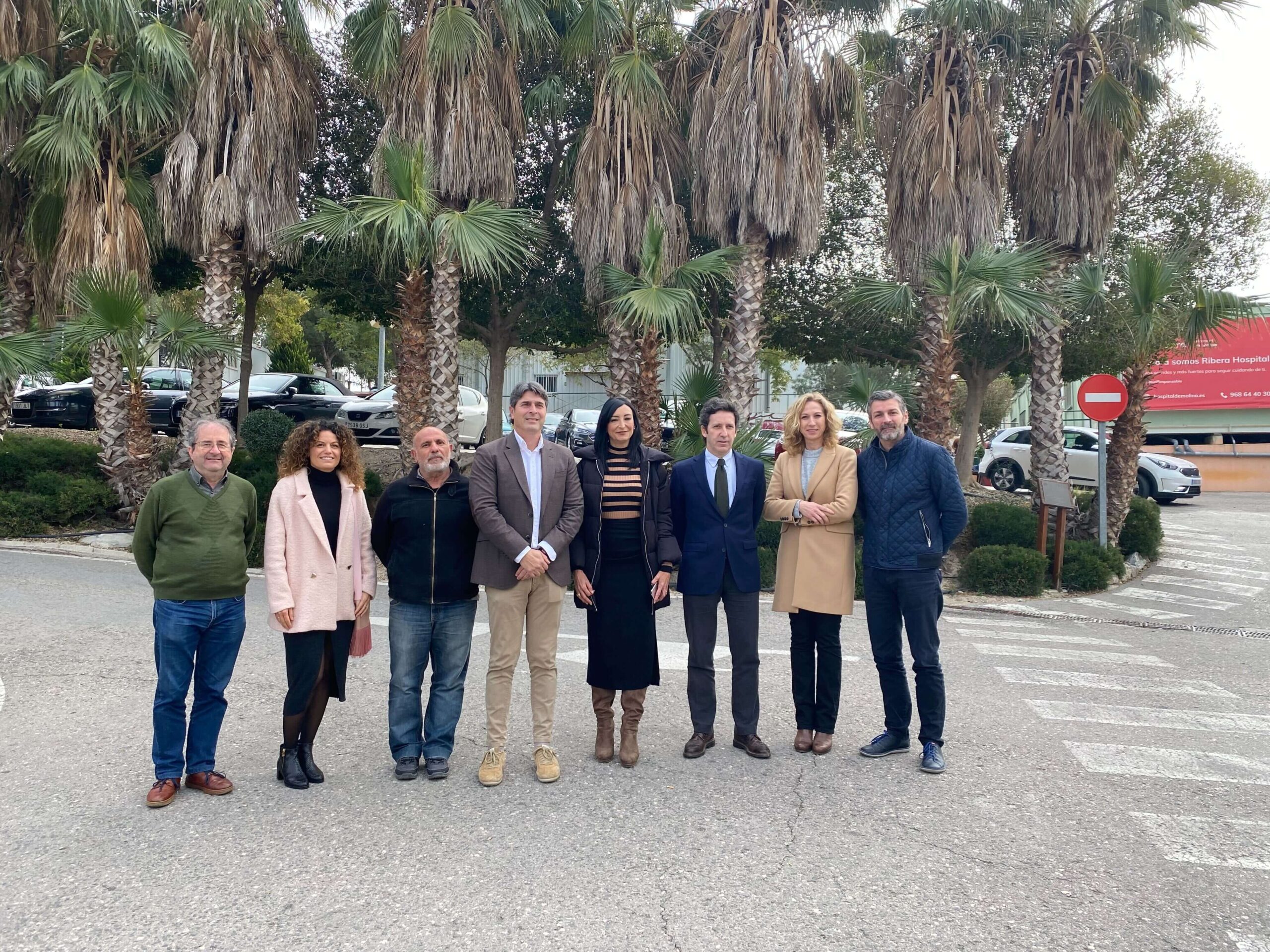 La consejera de Empresa, Economía Social y Autónomos se reúne con Adeirmur.
