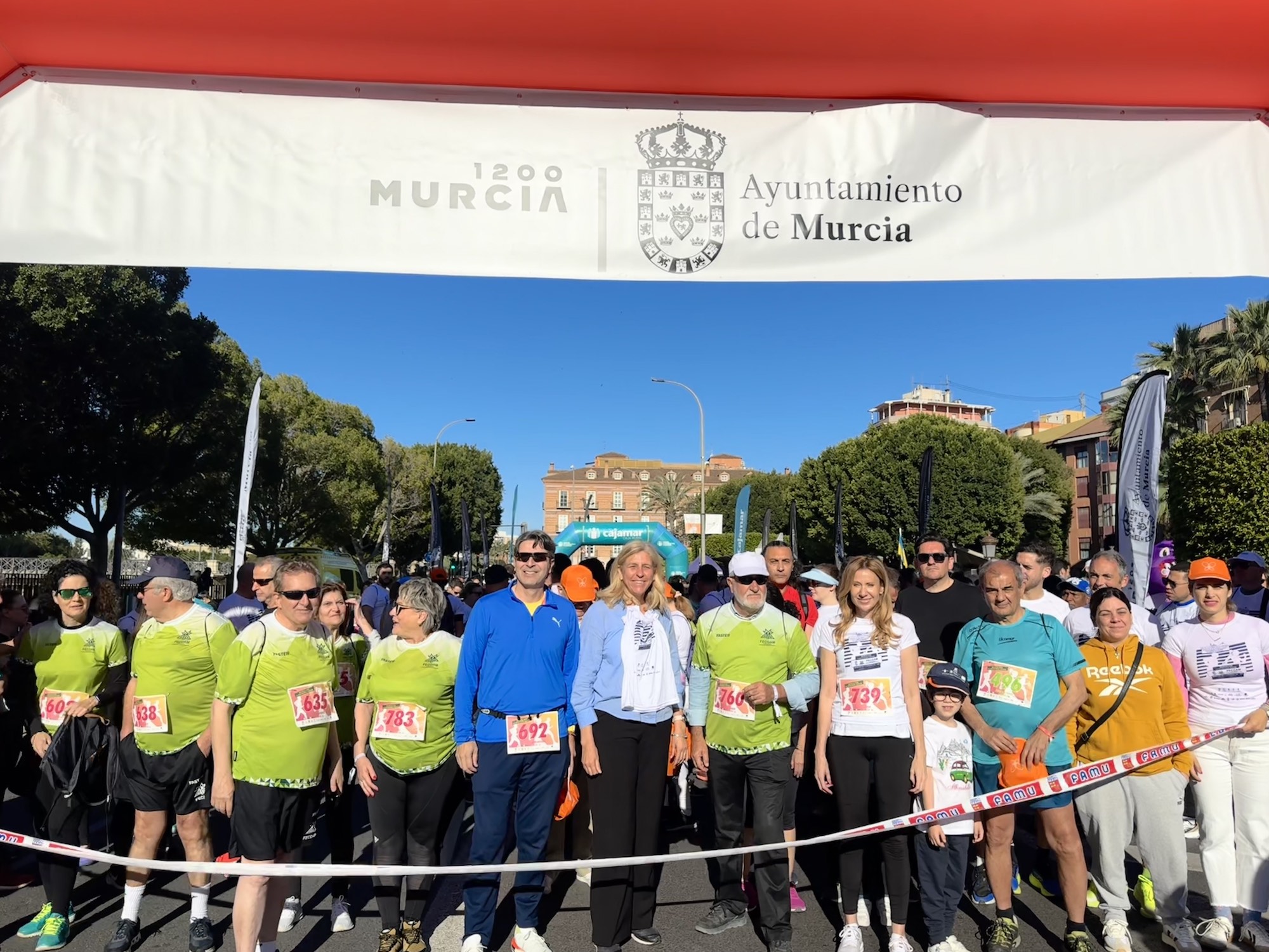 Un millar de personas inundan las calles de Murcia para correr por la Economía Social